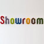 letters showroom in diverse kleuren mos