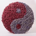 schilderij van mos yin en yang rood paars